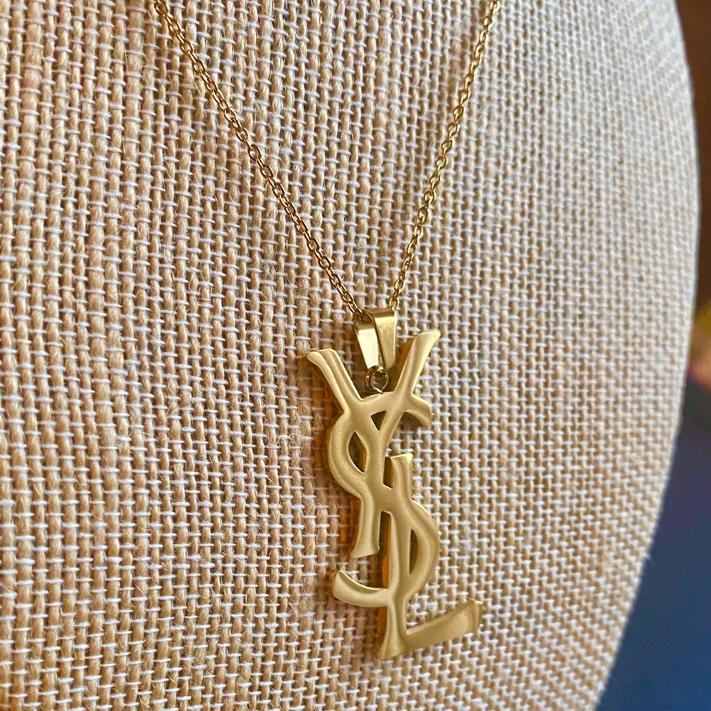 Fashion Style Pendant Necklace New